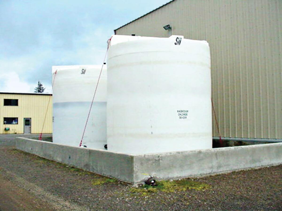 Evaluating methods for controlling algae in carrier water storage tanks