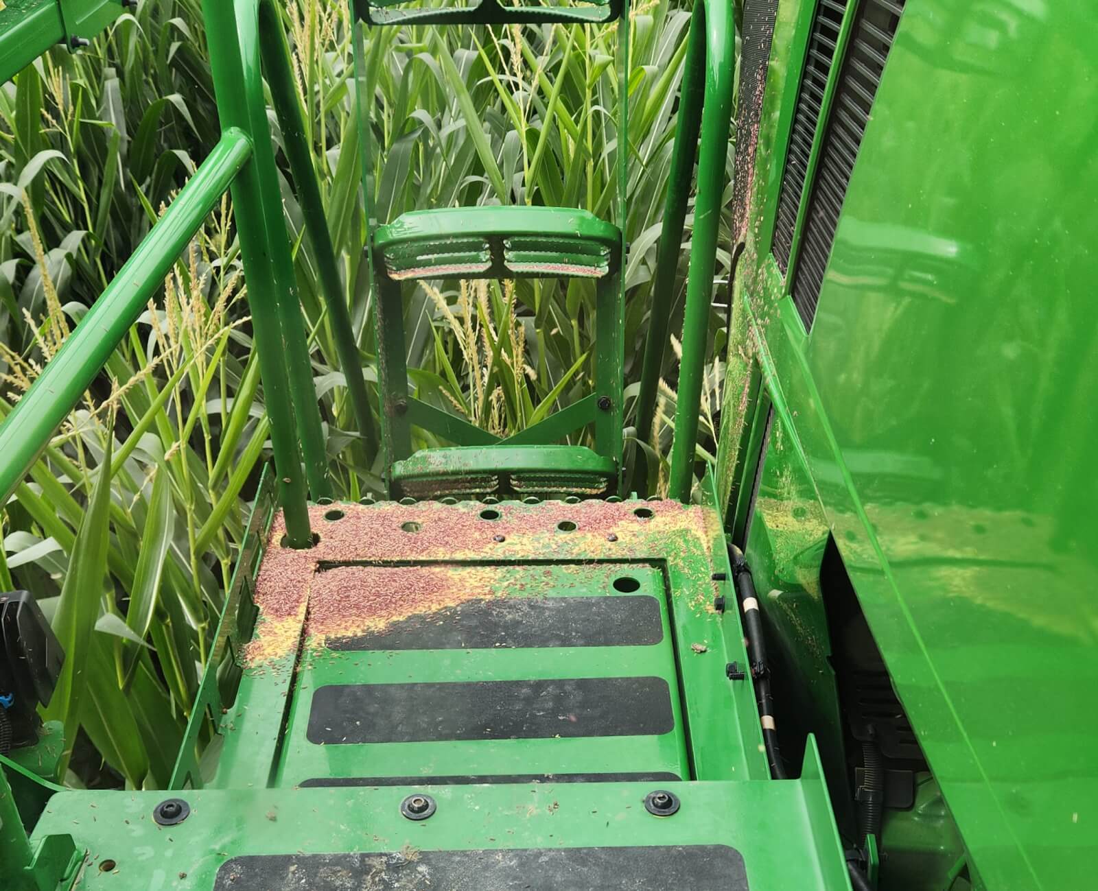 Fungicides with a Custom Applicator: Drive-Along Diaries #4